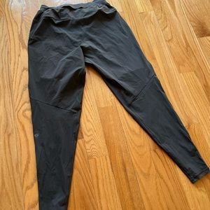 New without tags Surge Hybrid Pant (charcoal)
